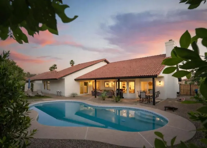 The Palm Court Holiday home Mesa